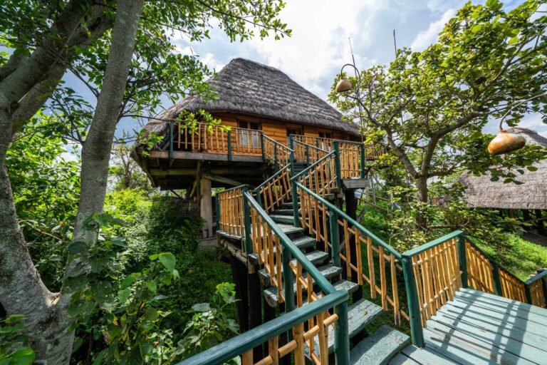Kyaninga Lodge, Lake Kyaninga, Fort Portal